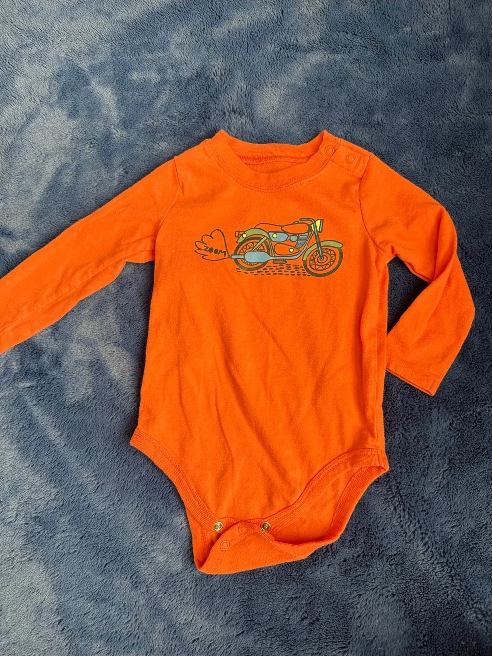 18 MO. Carter's 4-Pack Long Sleeve Onsies